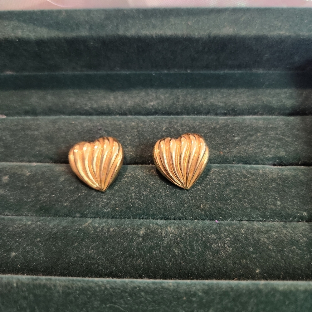 Vintage Avon Heart Stud Earrings